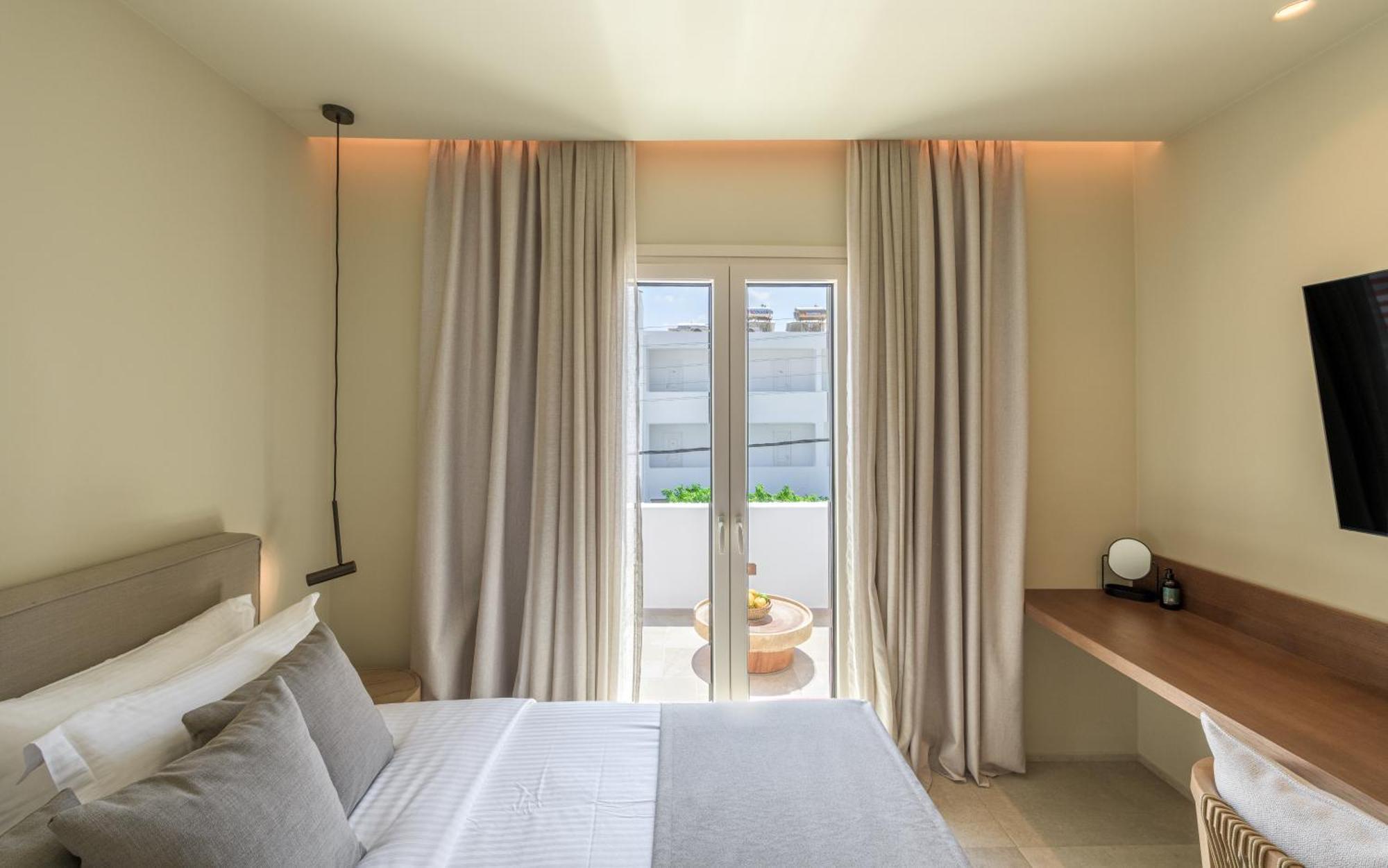 Hotel Eleni Adámasz Kültér fotó