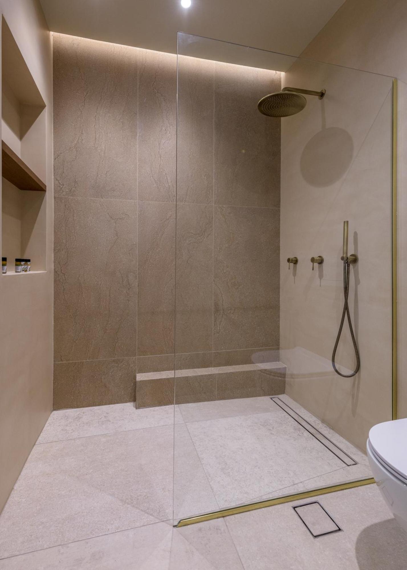 Hotel Eleni Adámasz Kültér fotó